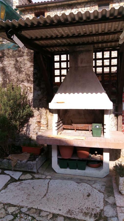 Il Borgo Dei Laghi Villa Revine Lago Luaran gambar